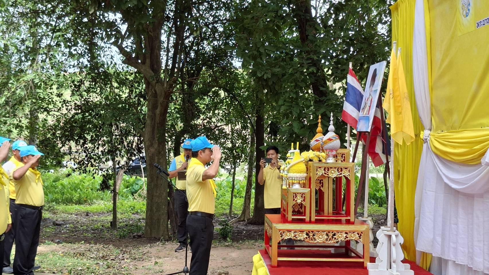 อำเภอเมืองกาฬสินธุ์ จัดกิจกรรมปลูกป่าเฉลิมพระเกียรติฯ เทิดพระเกียรติเนื่องในโอกาสวันเฉลิมพระชนมพรรษา พระบาทสมเด็จพระเจ้าอยู่หัว