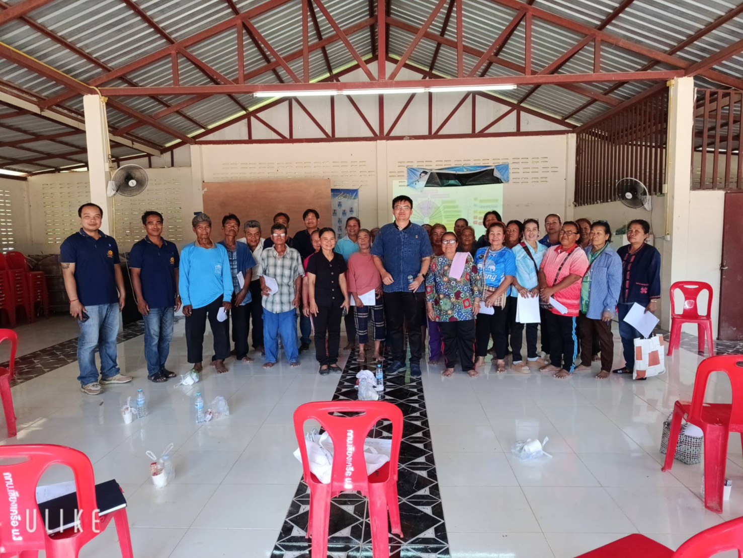 พช.เมืองกาฬสินธุ์ รุดลงพื้นที่บ้านเชียงเครือ ม.3 ปรับแผนพัฒนาหมู่บ้าน มุ่งเป้าสร้างความเข้าใจ-ยกระดับคุณภาพชีวิตอย่างยั่งยืน